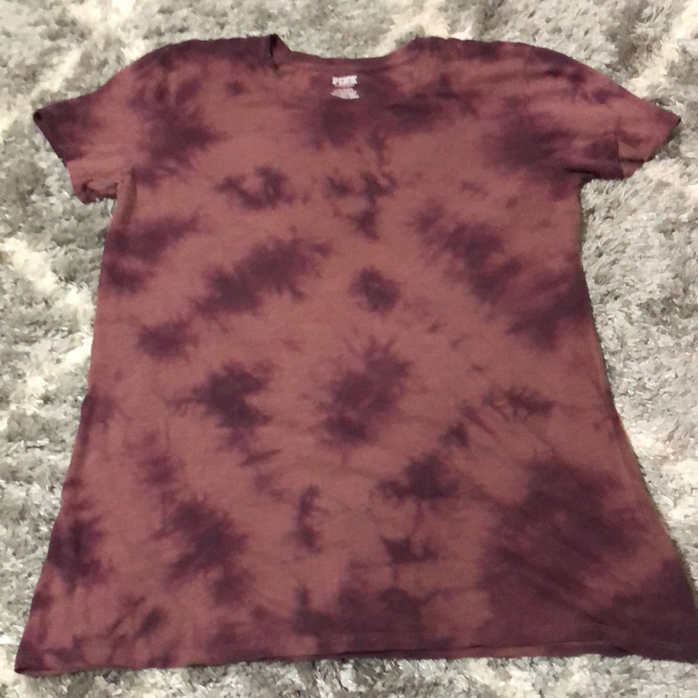 Tie dye shirt on burgundy color